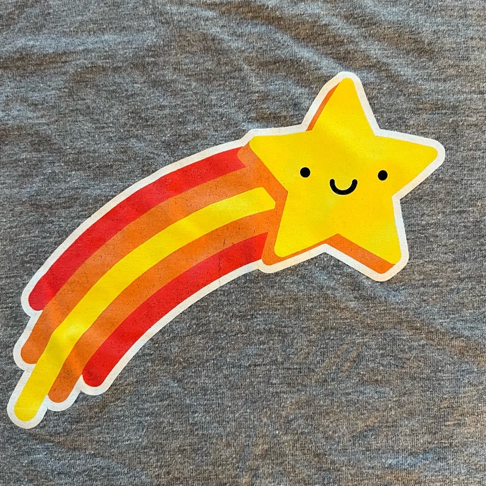 Whistle & Flute Kawaii Shooting Star T-shirt
Size 5-6